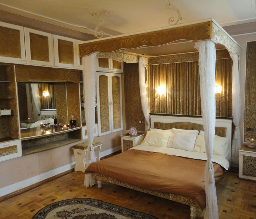 Classic Apartment On Kievyan Ереван Экстерьер фото